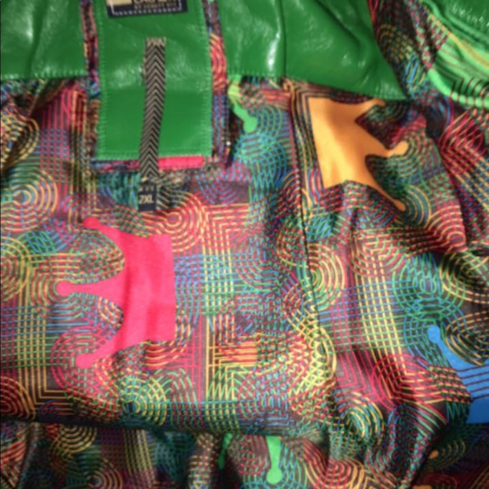 Jackets - Picture 10 of 16